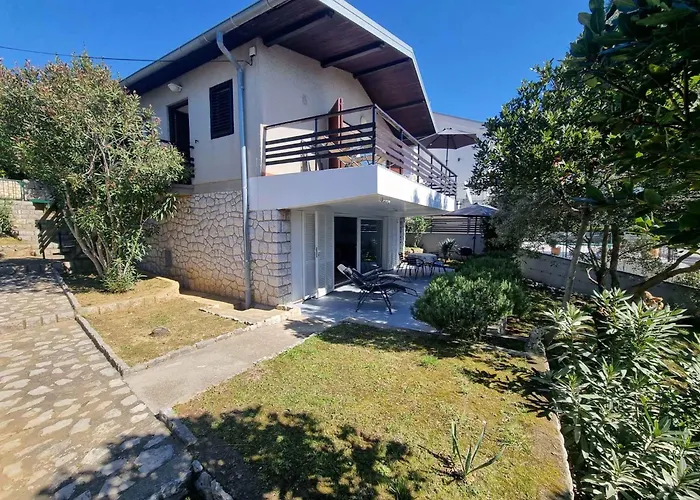 In 27132 Novi Vinodolski