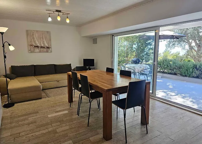 In 27132 * Novi Vinodolski