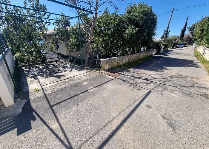 In 27132 Novi Vinodolski