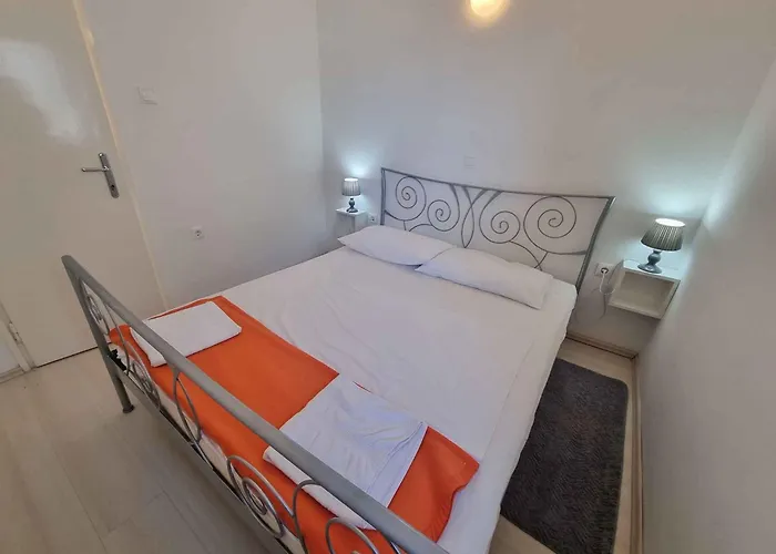 In 27132 * Novi Vinodolski