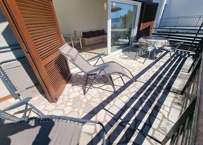 Casa de Férias In 27132 Novi Vinodolski