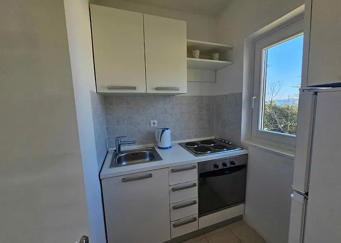 In 27132 Casa de Férias Novi Vinodolski